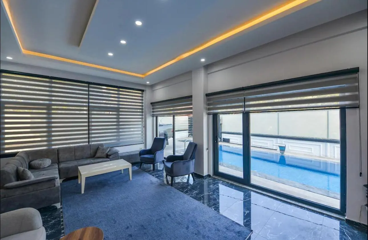 Luxury Villa With Pool Даламан